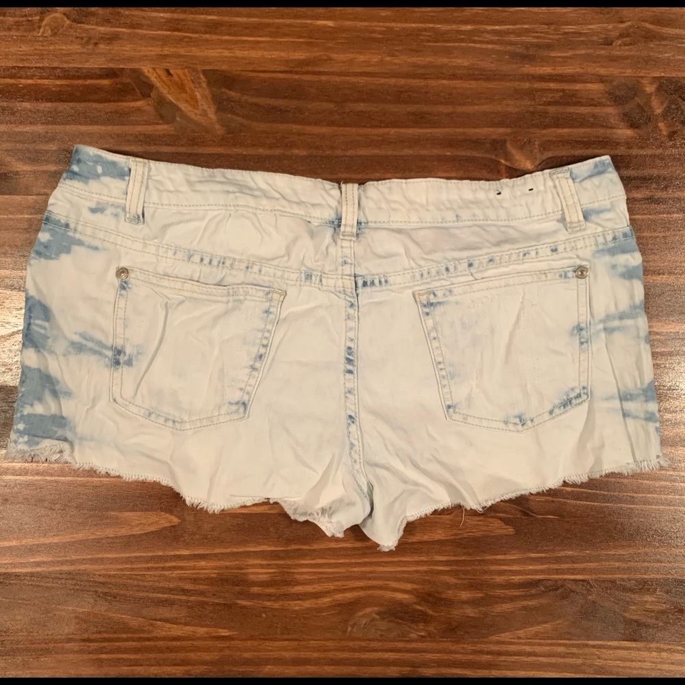 Bleached Shorts - Picture 2 of 2